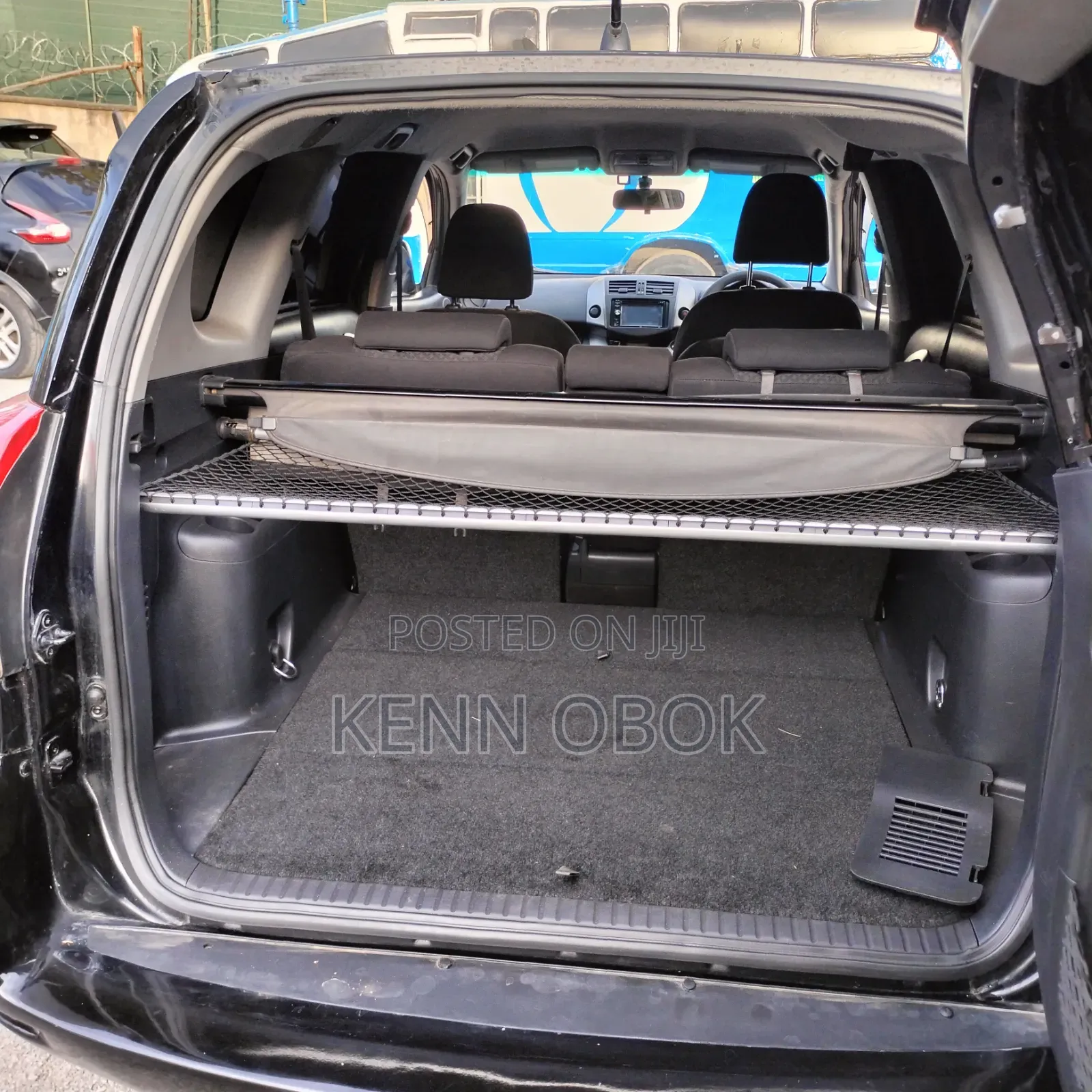 Toyota Vanguard 2011 Black