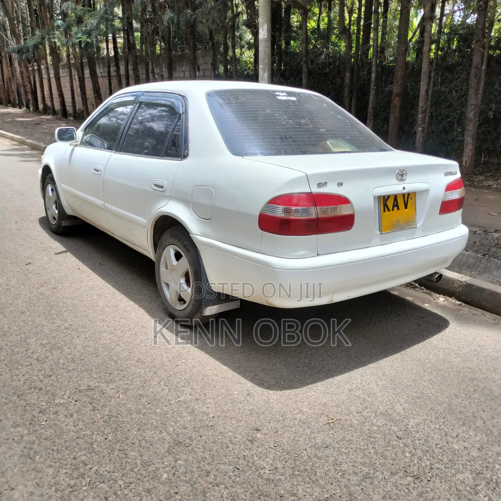 Toyota Corolla Sedan 1998 White