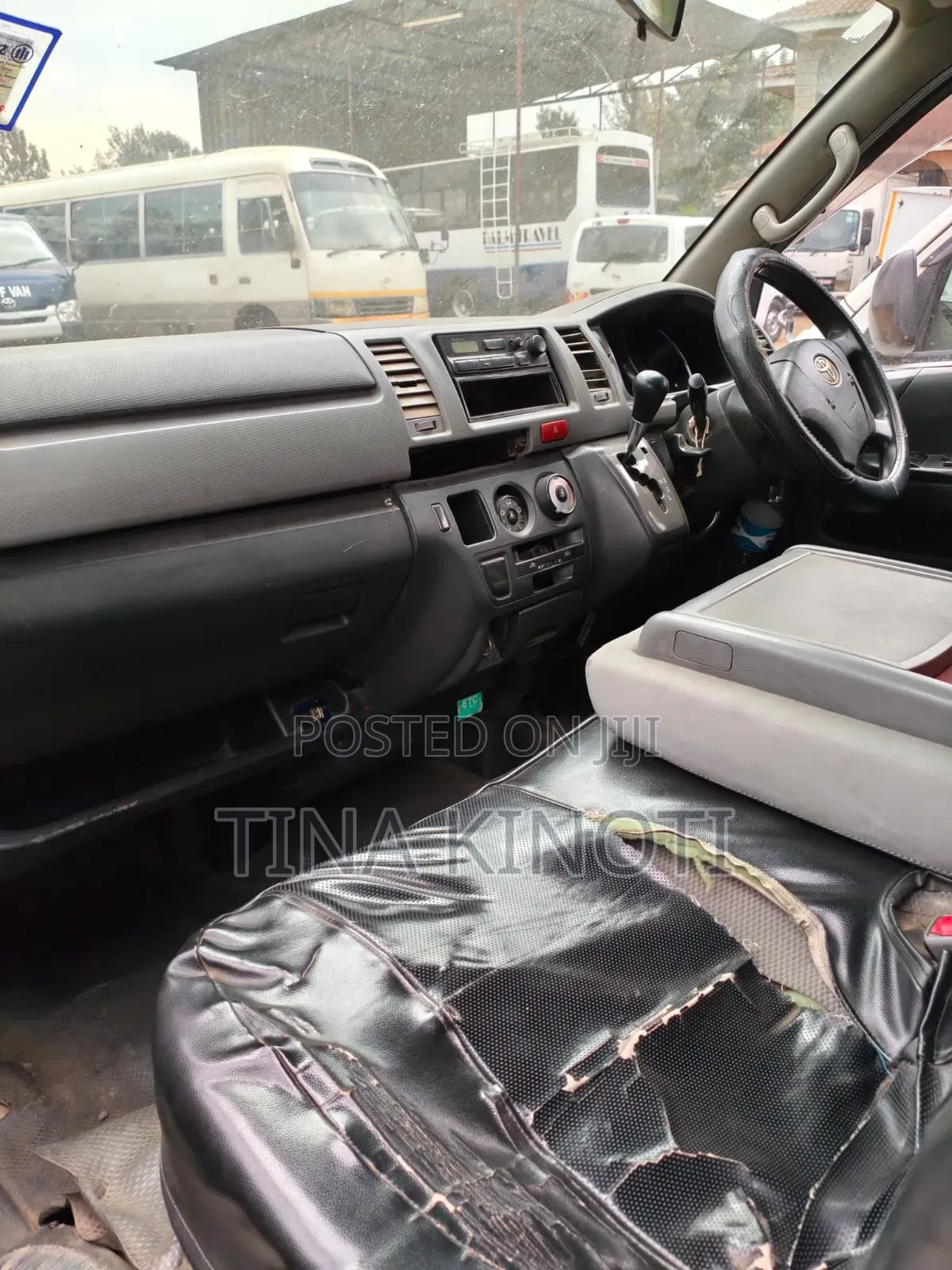 Toyota HiAce 2008 Silver