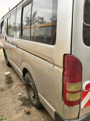 Toyota HiAce 2008 Silver