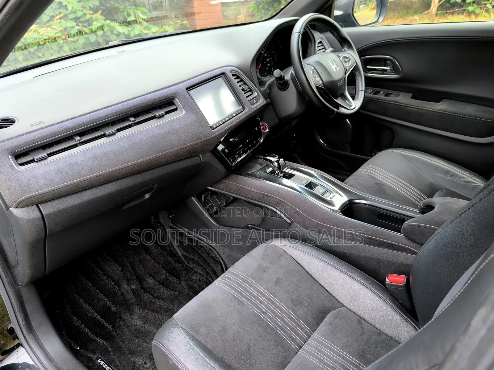 Honda Vezel 1.5 Hybrid 2WD 2019 Black
