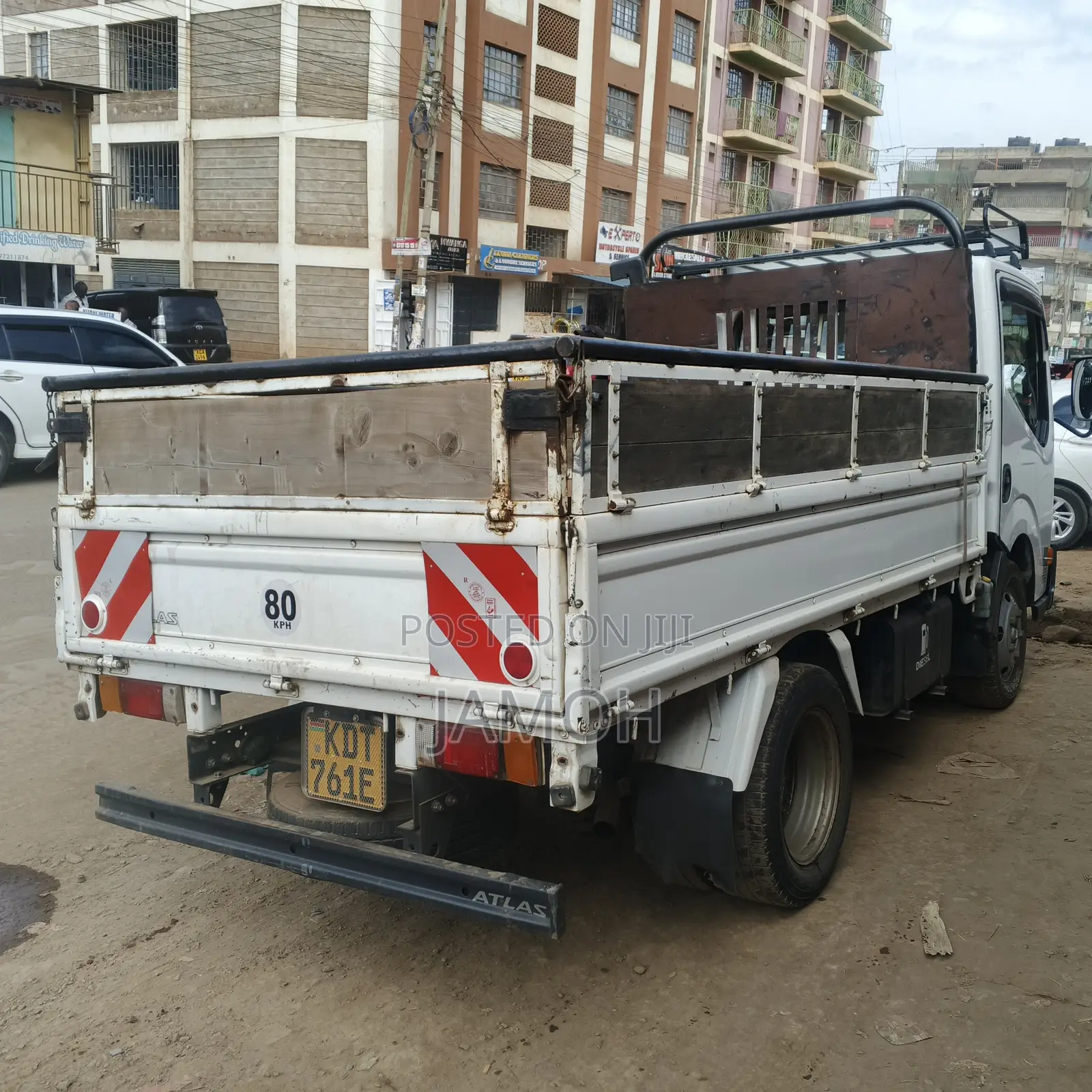 Nissan Atlas 2016 White