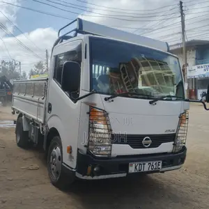 Nissan Atlas 2016 White