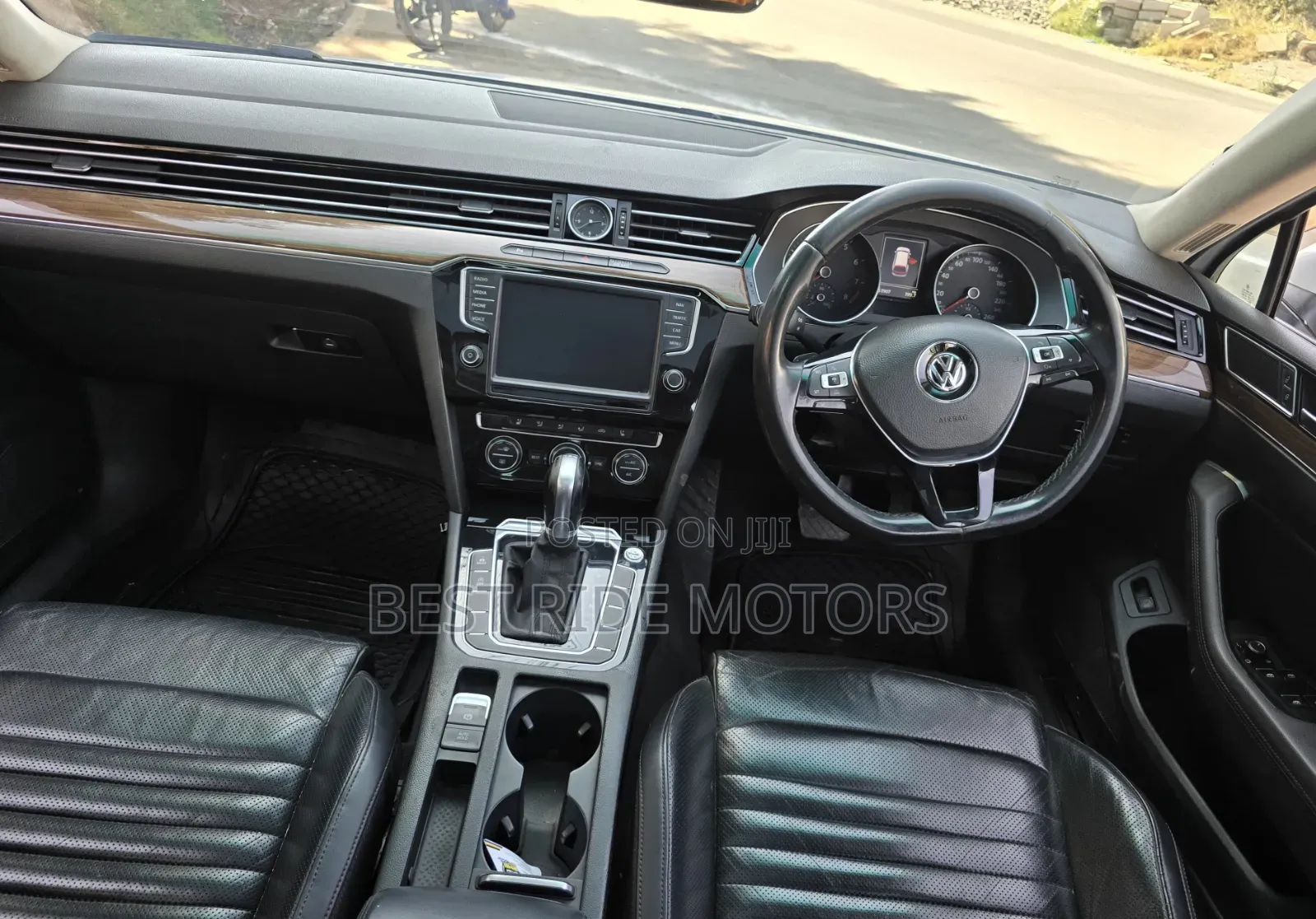 Volkswagen Passat 2016 White