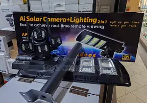 Three Lens 450w 4g Solar CCTV Camera With Floodlight