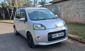 Toyota Porte 2015 Pearl
