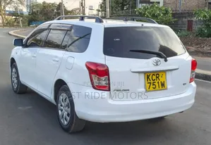 Toyota Corolla Fielder 1.5 Petrol FWD 2012 White