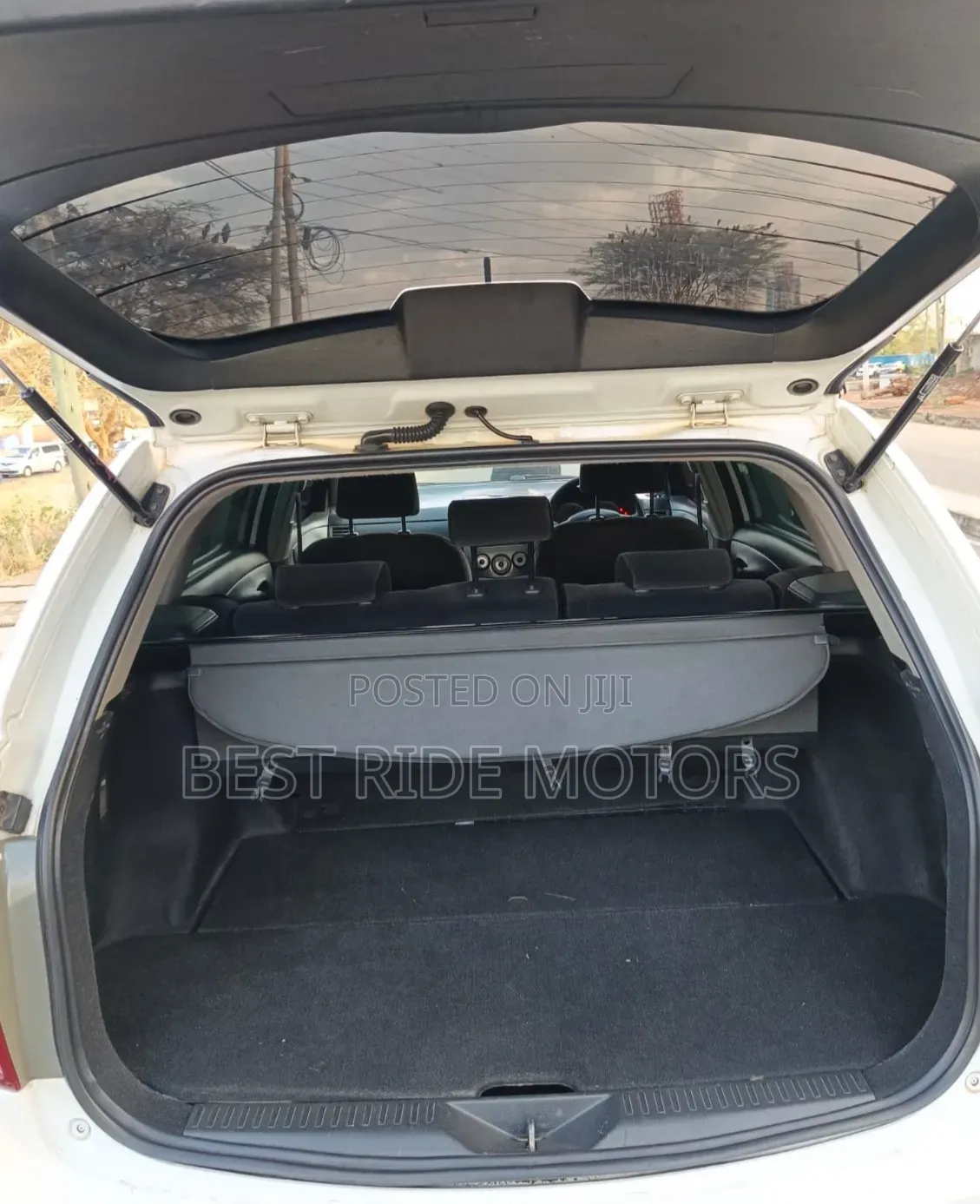 Toyota Corolla Fielder 1.5 Petrol FWD 2012 White
