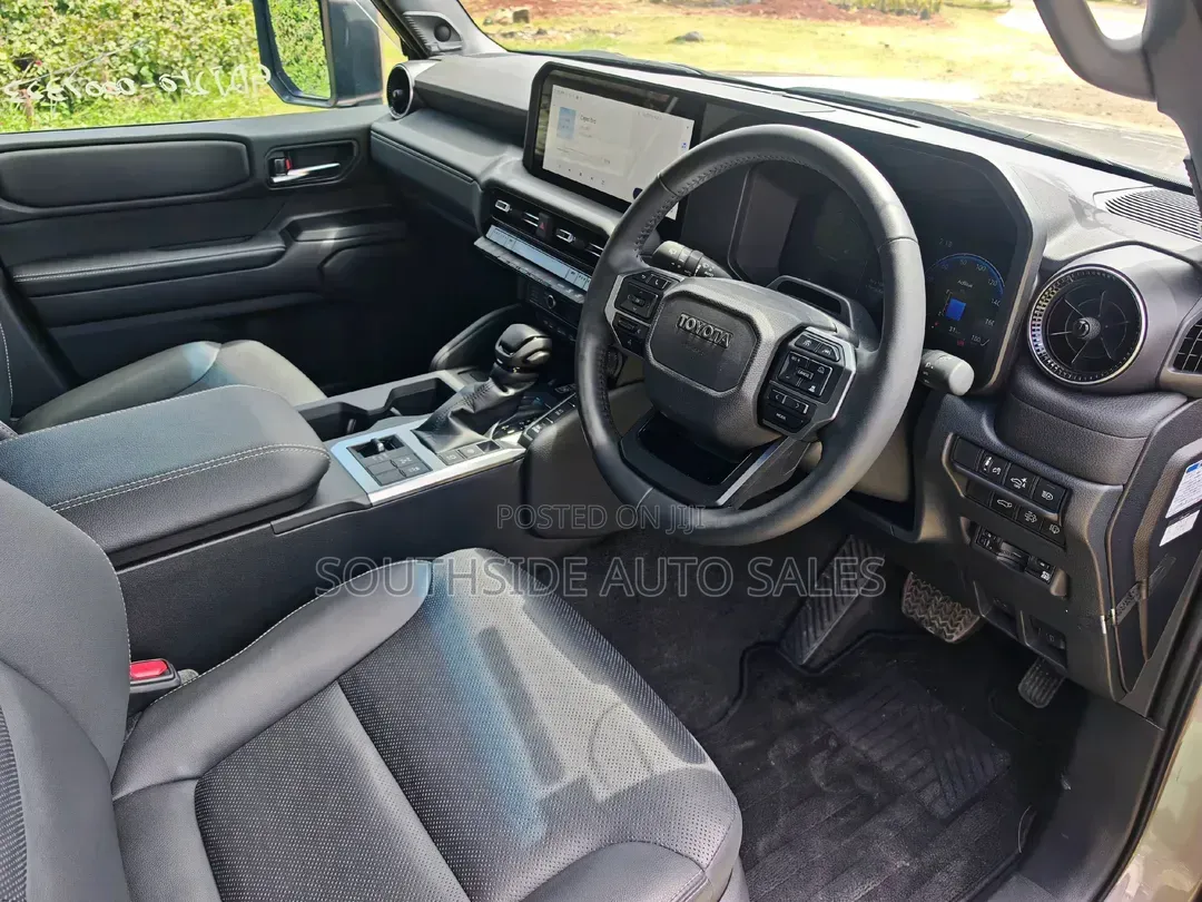 Toyota Land Cruiser Prado 2.8 2024 Brown