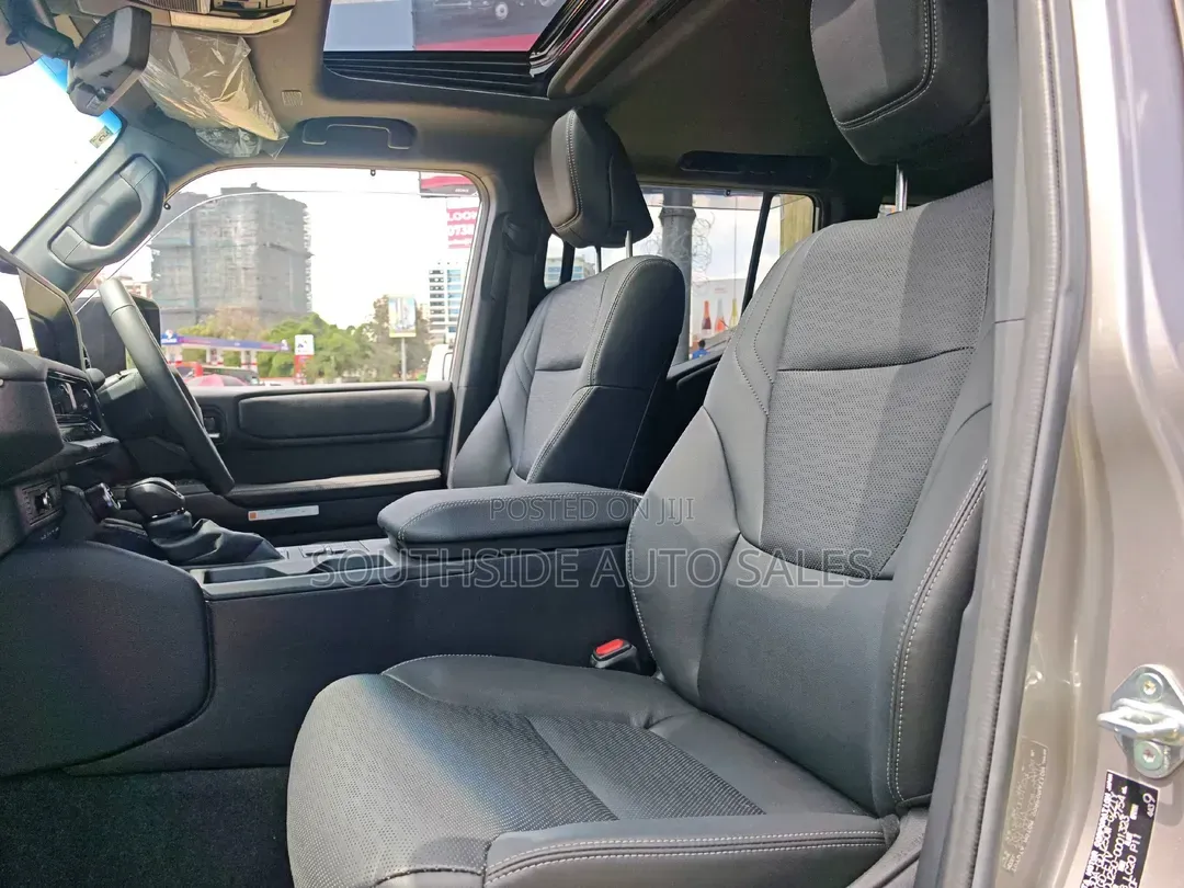 Toyota Land Cruiser Prado 2.8 2024 Brown