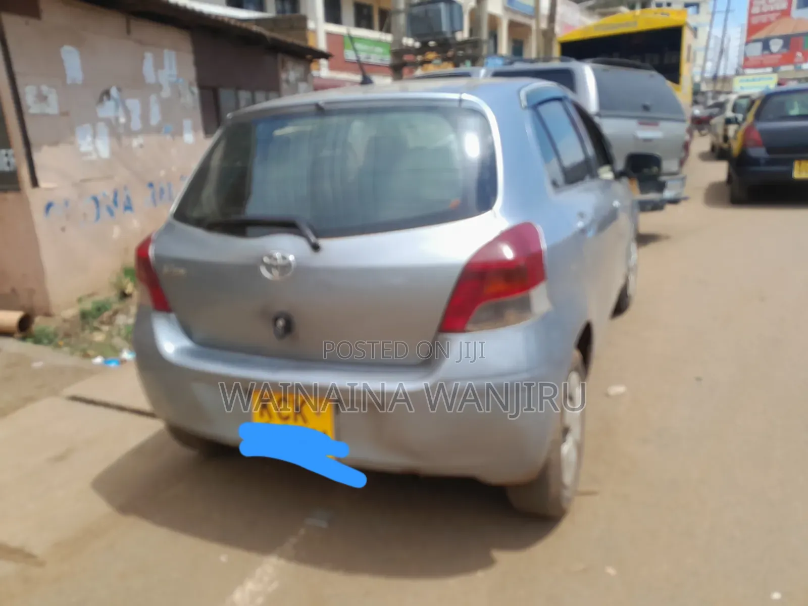 Toyota Vitz 2012 Silver