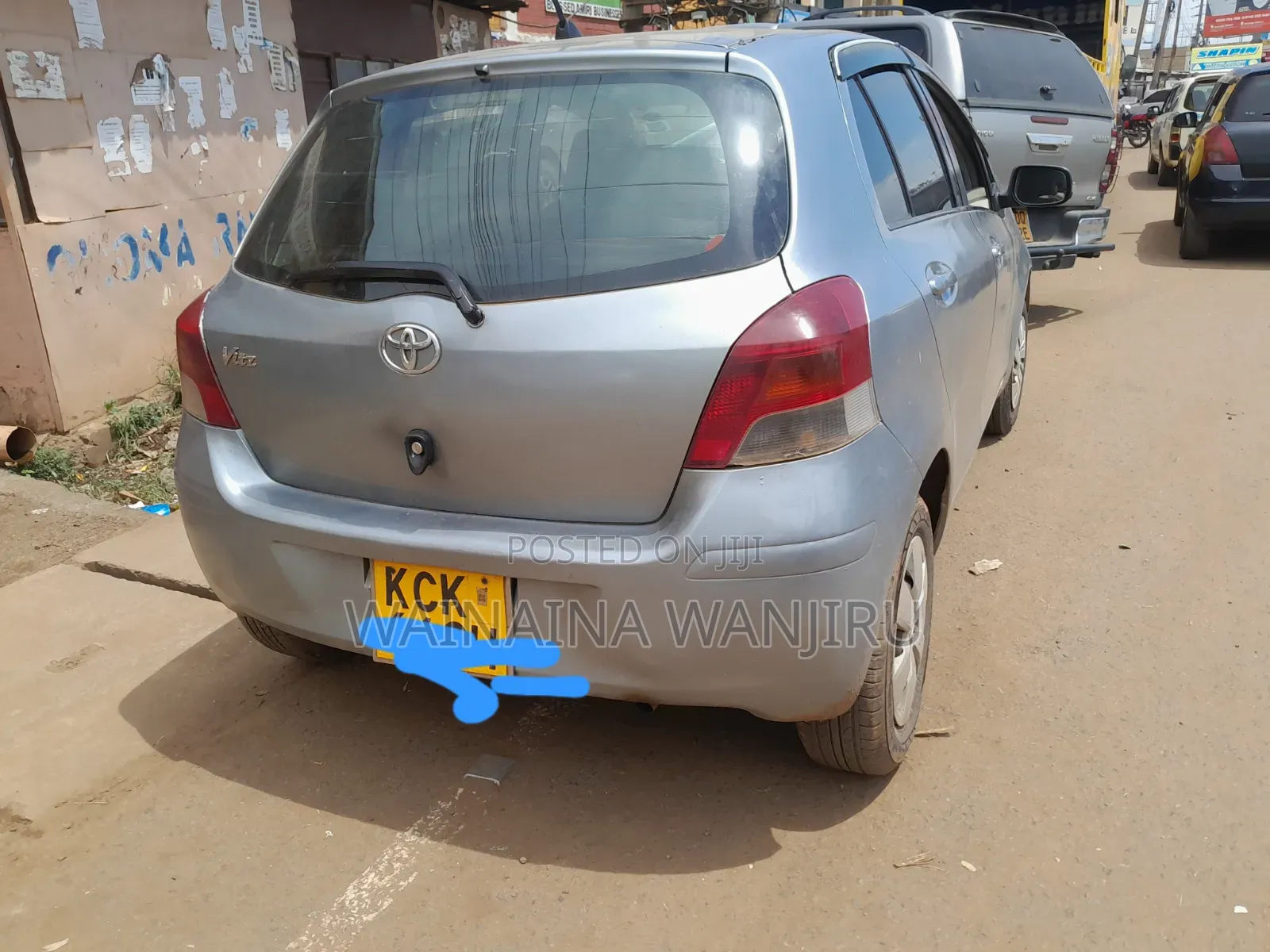 Toyota Vitz 2012 Silver