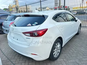Mazda Axela 2018 White