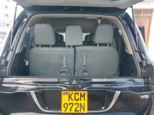 Toyota Land Cruiser 4.6 V8 AX 2010 Black