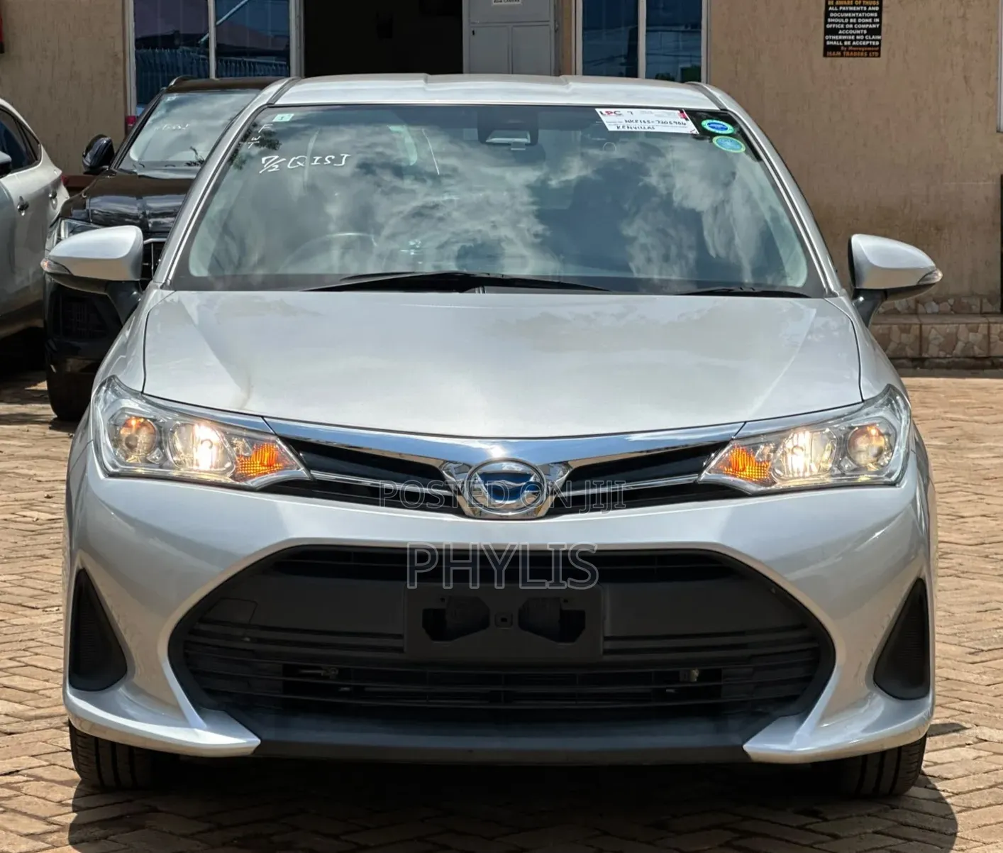 Toyota Axio 1.5 Hybrid 2WD 2019 Silver