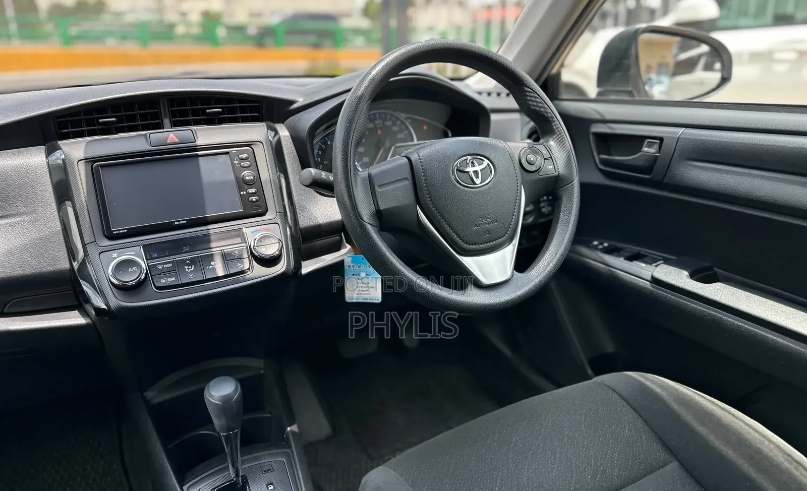 Toyota Axio 1.5 Hybrid 2WD 2019 Silver