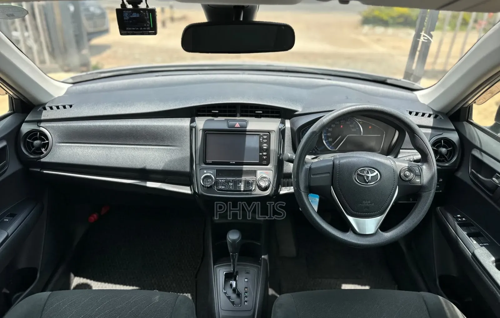 Toyota Axio 1.5 Hybrid 2WD 2019 Silver