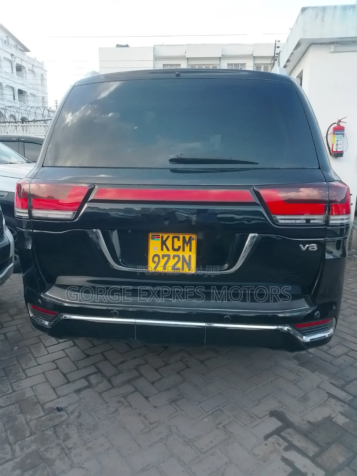Toyota Land Cruiser 4.6 V8 AX 2010 Black