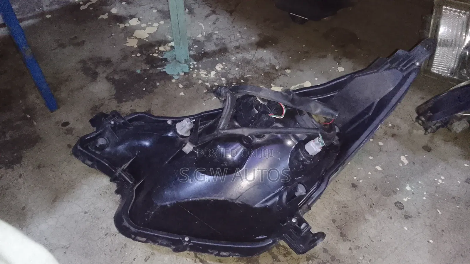 Toyota Ractis 2012 Headlight Non Xenon