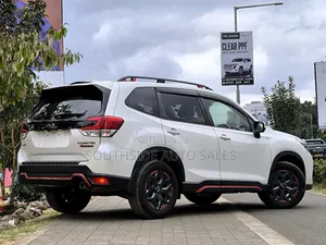 Subaru Forester Premium AWD 2019 Pearl