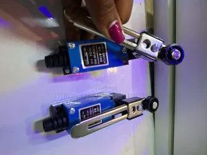 ME 8108 Limit Switches