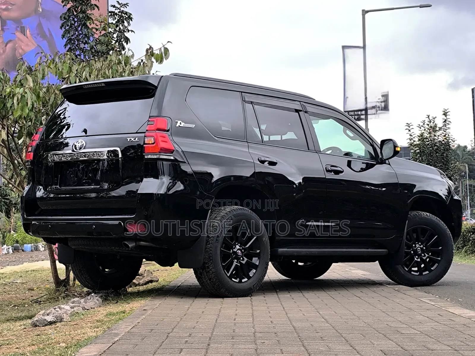 Toyota Land Cruiser Prado 2.8 2022 Black