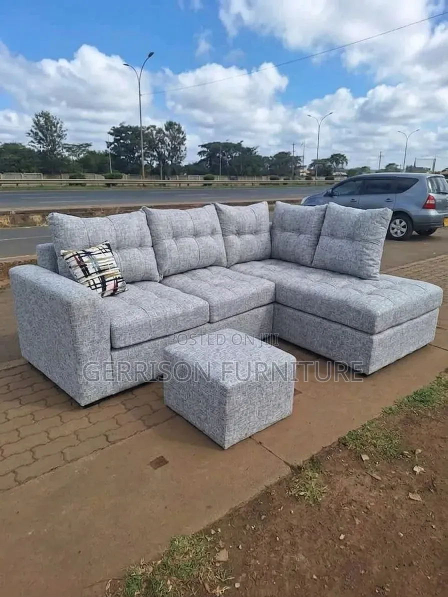 Modern 5-Seater L-Shaped Sofa With Ottoman