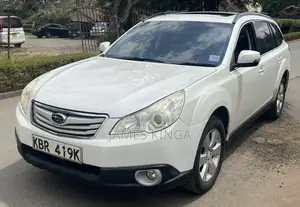 Subaru Outback 2011 Pearl