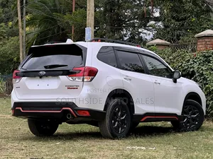 Subaru Forester Touring AWD 2019 White