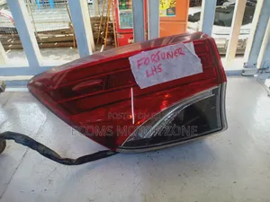 Toyota Fortuner 2019 Backlight