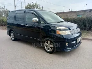 Toyota Voxy 2006 Black