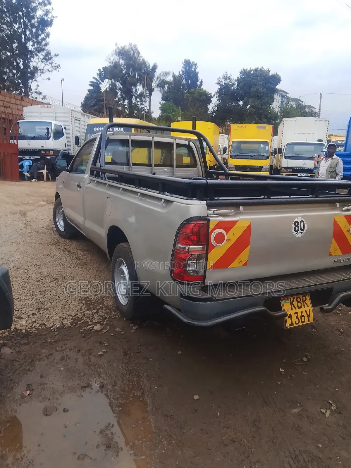 Isuzu D-MAX 2011 Gold