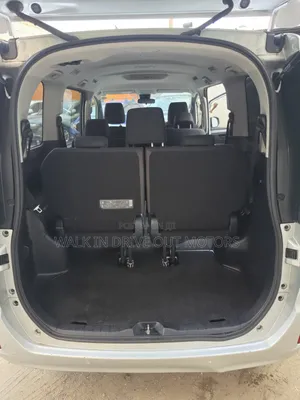 Toyota Noah 2020 Silver