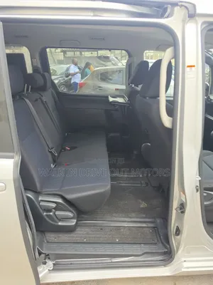 Toyota Noah 2020 Silver