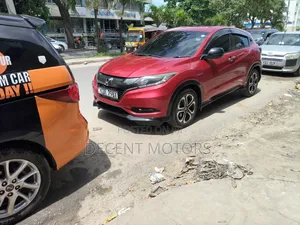 Honda Vezel 2017 Red