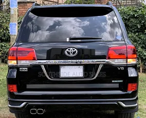 Toyota Land Cruiser 4.6 V8 ZX 2019 Black