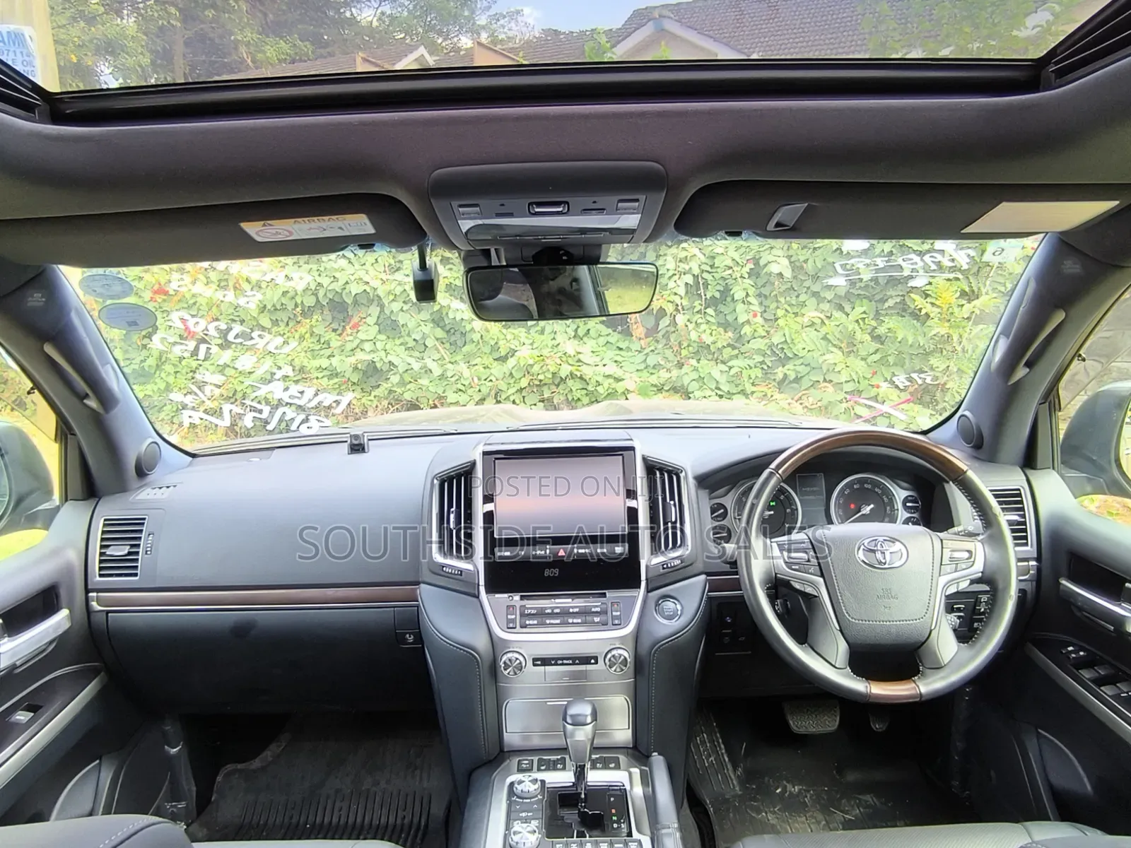 Toyota Land Cruiser 4.6 V8 ZX 2019 Black