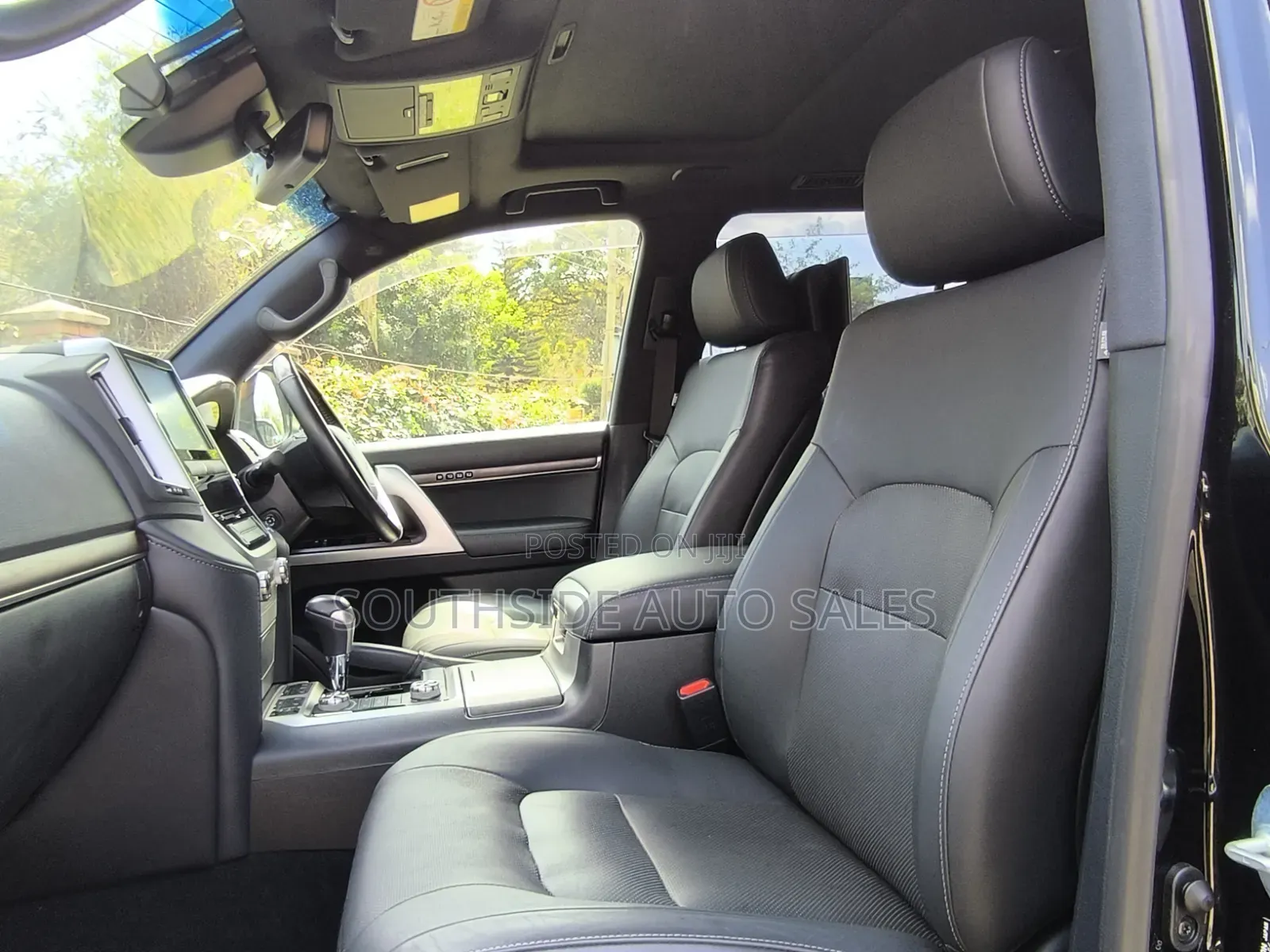 Toyota Land Cruiser 4.6 V8 ZX 2019 Black