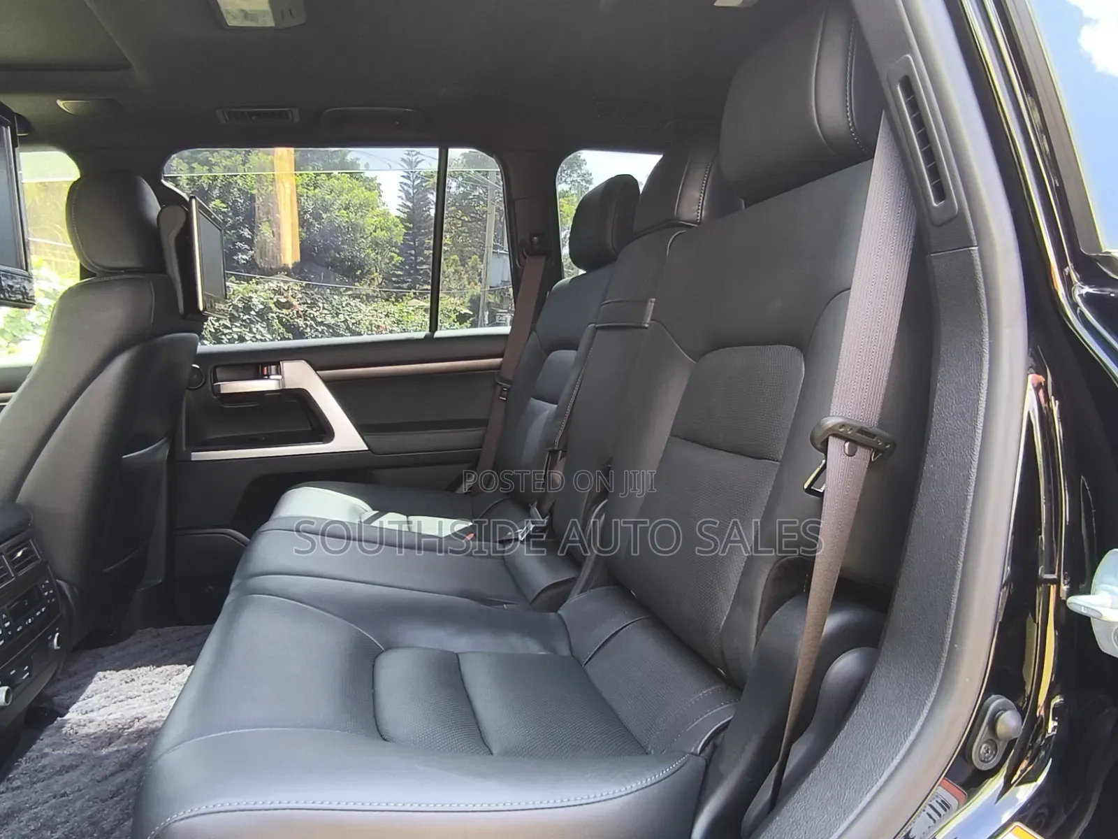 Toyota Land Cruiser 4.6 V8 ZX 2019 Black