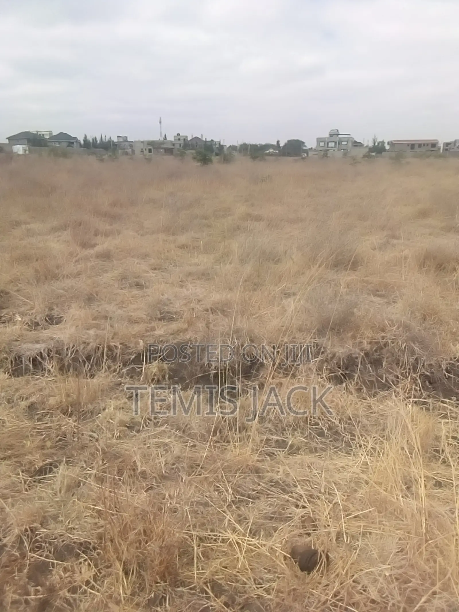 Prime 5 Acres Katani 1.7km From tarmac.Ready.Don't Miss This Opportun!