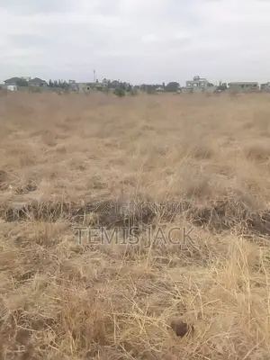 Prime 5 Acres Katani 1.7km From tarmac.Ready.Don't Miss This Opportun!