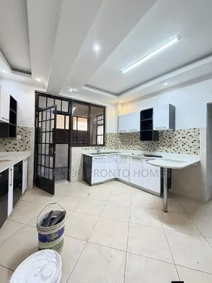 3bdrm Apartment in Kileleshwa for rent
