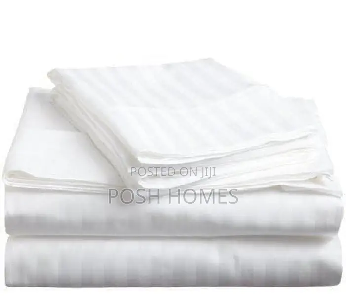 White Cotton Bedsheet Set
