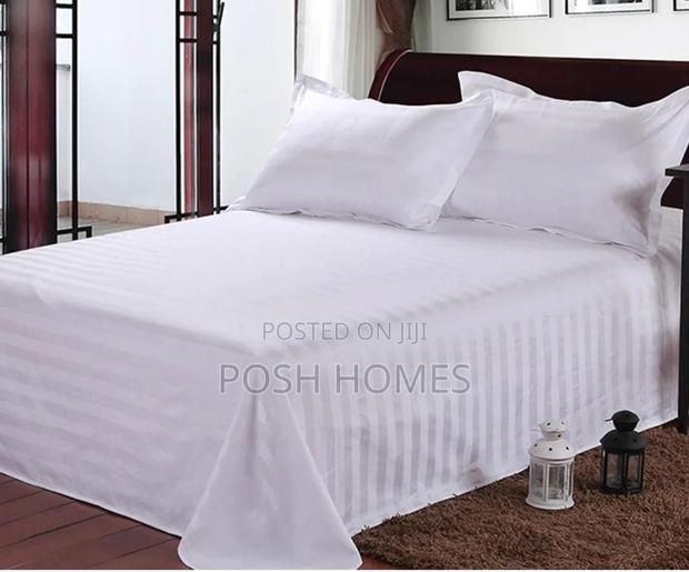 White Cotton Bedsheet Set - thumbnail 2