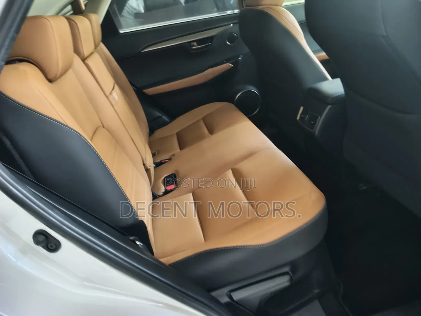 Lexus NX 300 FWD 2019 White