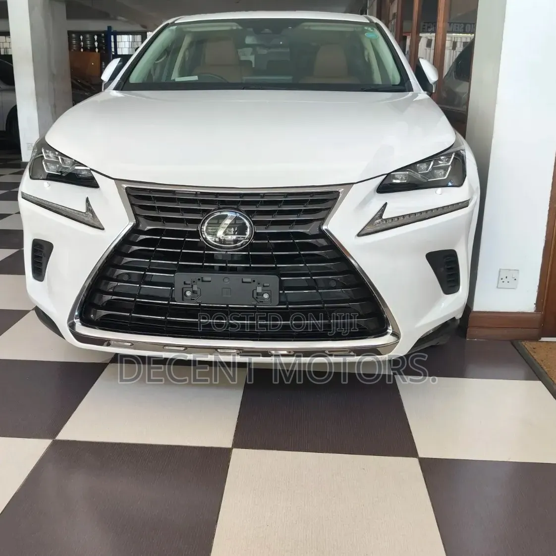 Lexus NX 300 FWD 2019 White