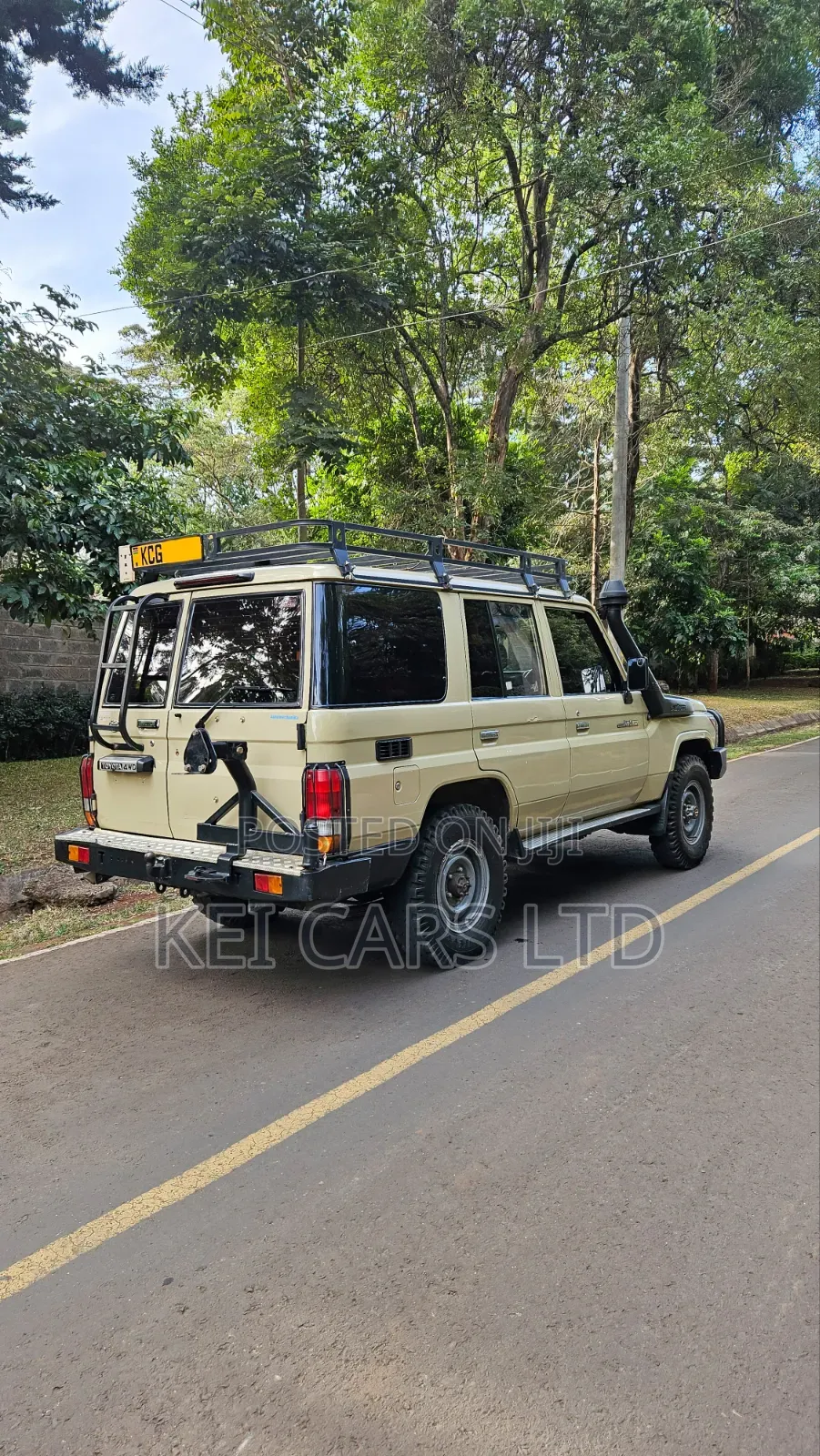 Toyota Land Cruiser 76 Series 2017 Beige
