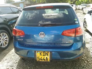 Volkswagen Golf 2016 Blue