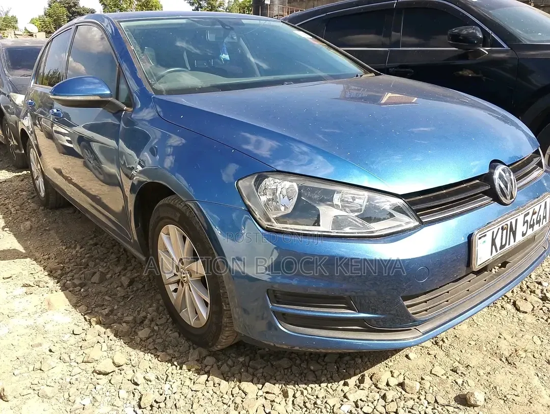 Volkswagen Golf 2016 Blue