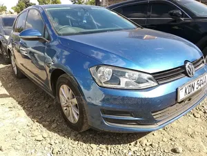 Volkswagen Golf 2016 Blue